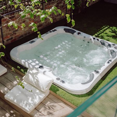 Town Centre Garden Retreat Lejlighed Cheltenham Eksteriør billede